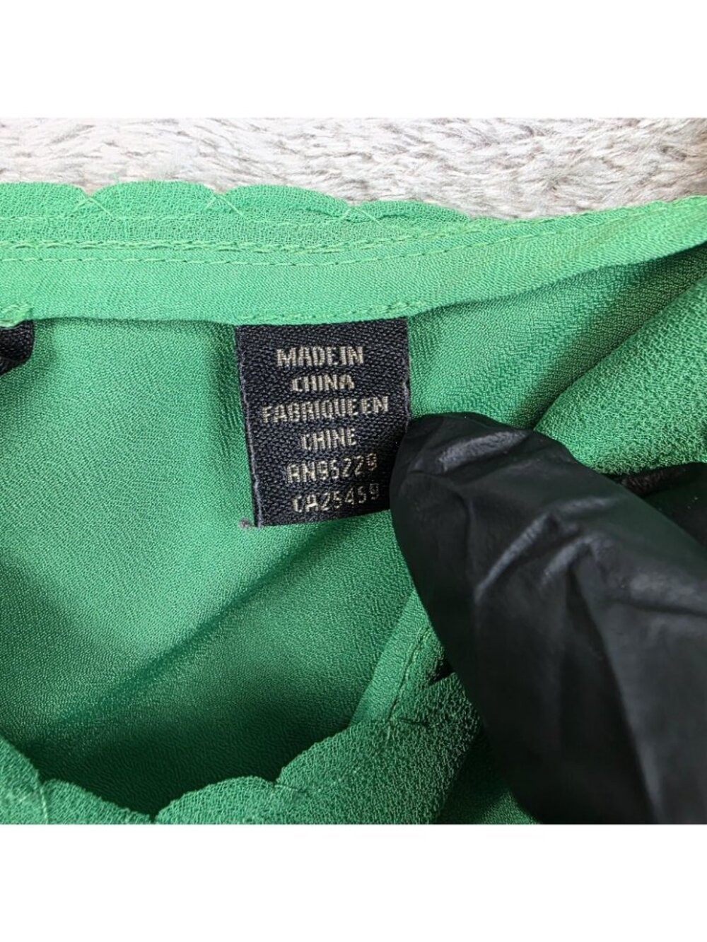 Ted Baker Tank Top Womens S Green V Neck Sleeveless Solid Woven Camisole Summer - Picture 4 of 8